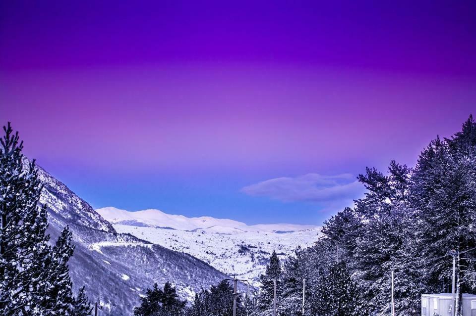 Hotel Snjezna Kuca - Nature Park Of Bosnia Herzegovina Padezina Bagian luar foto