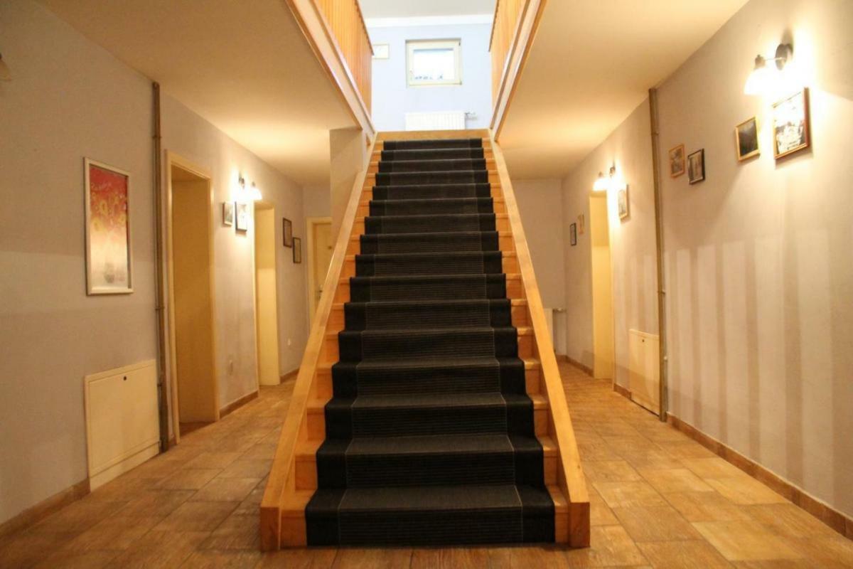Hotel Snjezna Kuca - Nature Park Of Bosnia Herzegovina Padezina Bagian luar foto